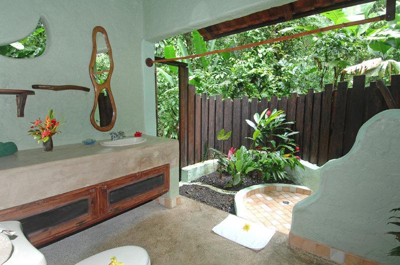 Playa Nicuesa Rainforest Eco Sanctuary โกลฟิโต ภายนอก รูปภาพ
